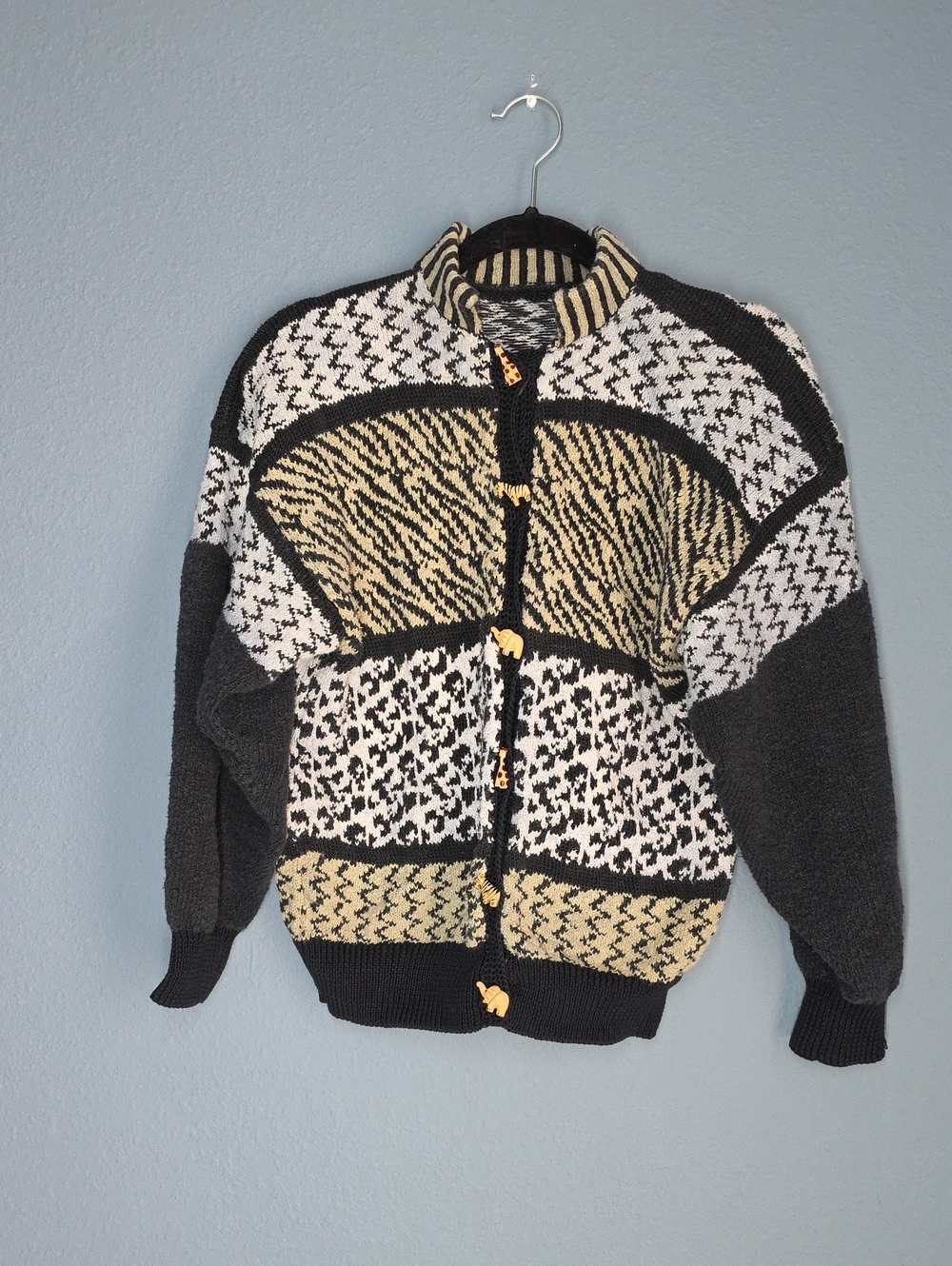 Vintage Women's Patterned Knit Cardigan Sweater - Black & Cream